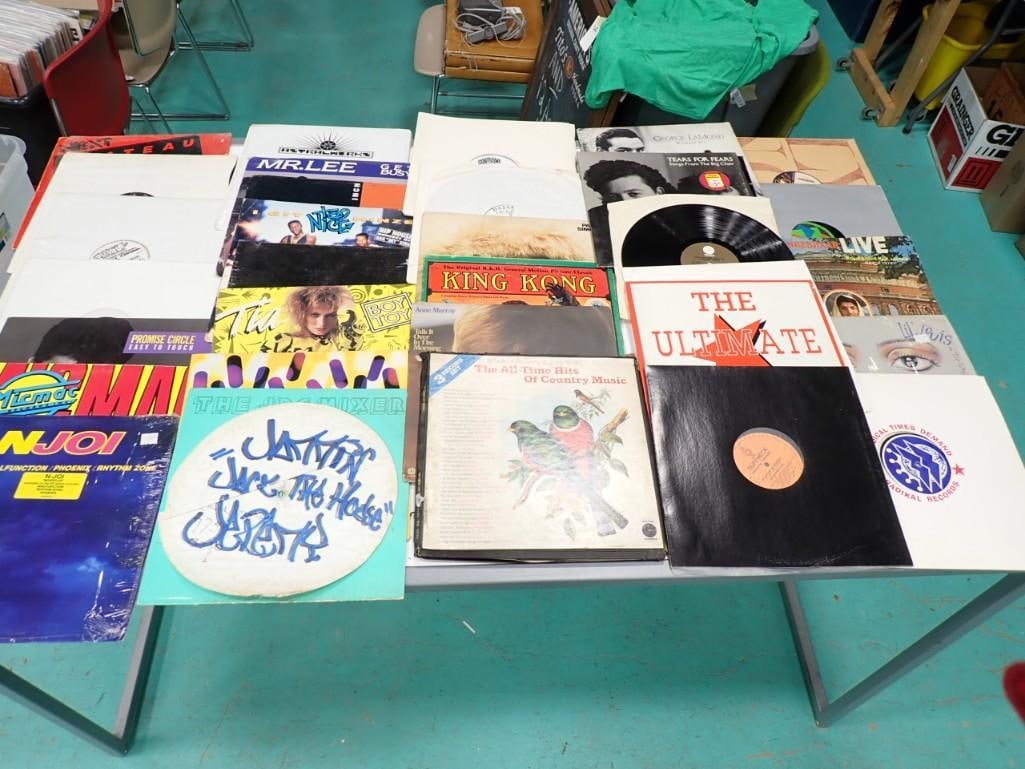 Vinyl Records incl King Kong, Tia Boy Toy, Mr Lee, etc: Vinyl Records incl King Kong, Tia Boy Toy, Mr Lee, etc