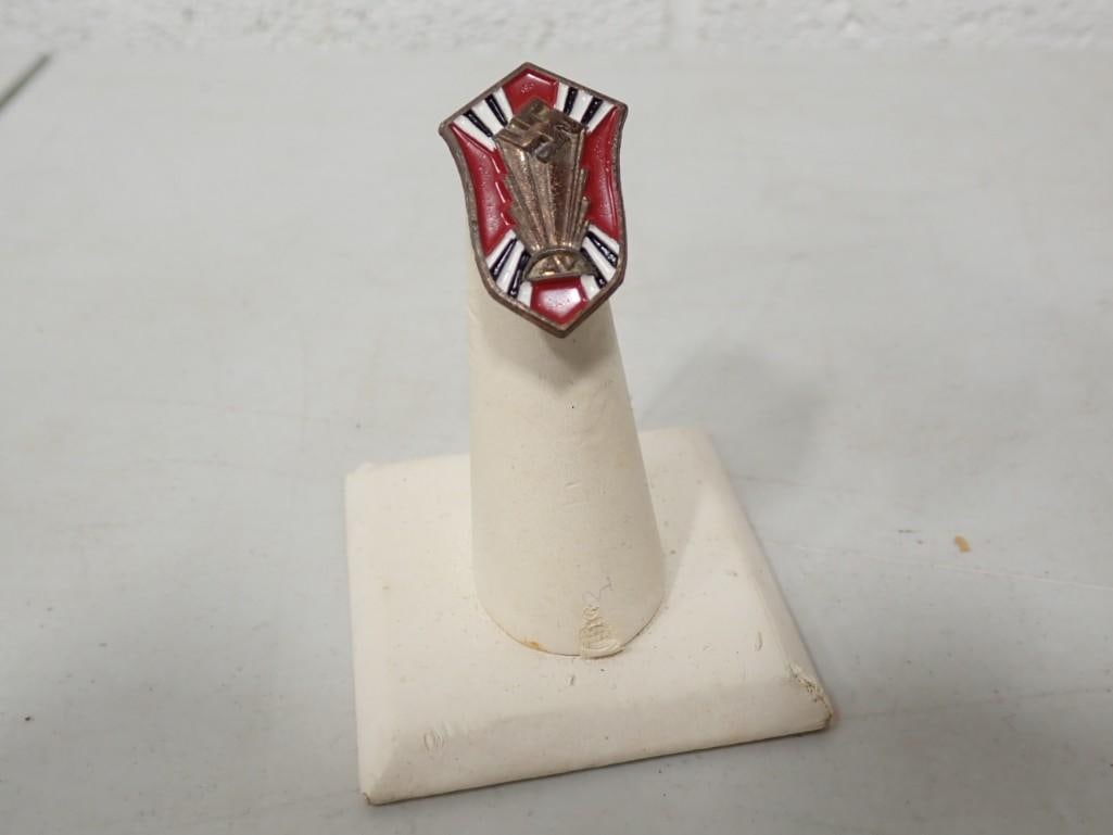 WWII German American Bund Pin from the American Bund Group: WWII German American Bund Pin from the American Bund Group - rare to find anything from this group.