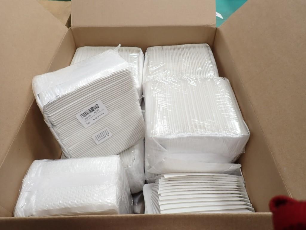 Approx 500 Bubble Mailers Baseball Card Size or Notecard Size, Great for Jewelry: Approximately 500 Bubble Mailers Baseball Card Size or Note card Size, Great for Jewelry