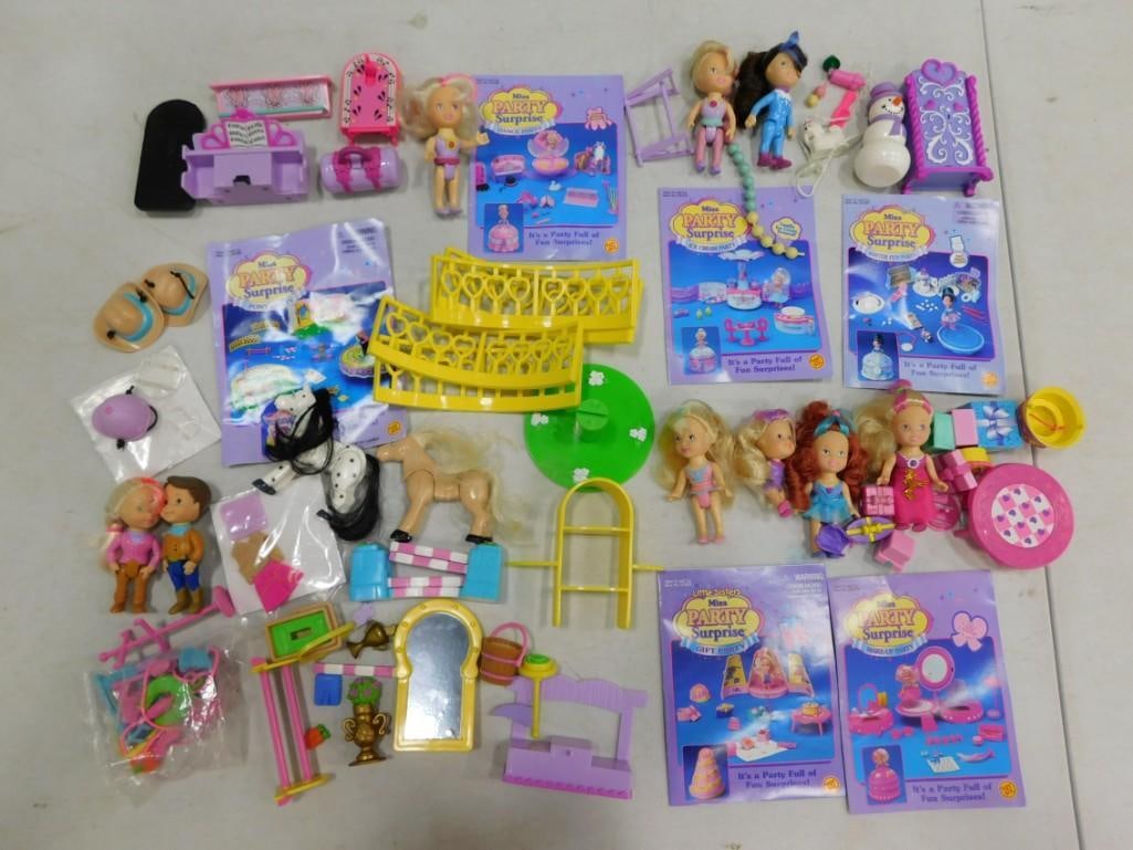Vtg 1999 Toybiz Miss Party Surprise Dolls & Accessories Playsets (1 of 5)