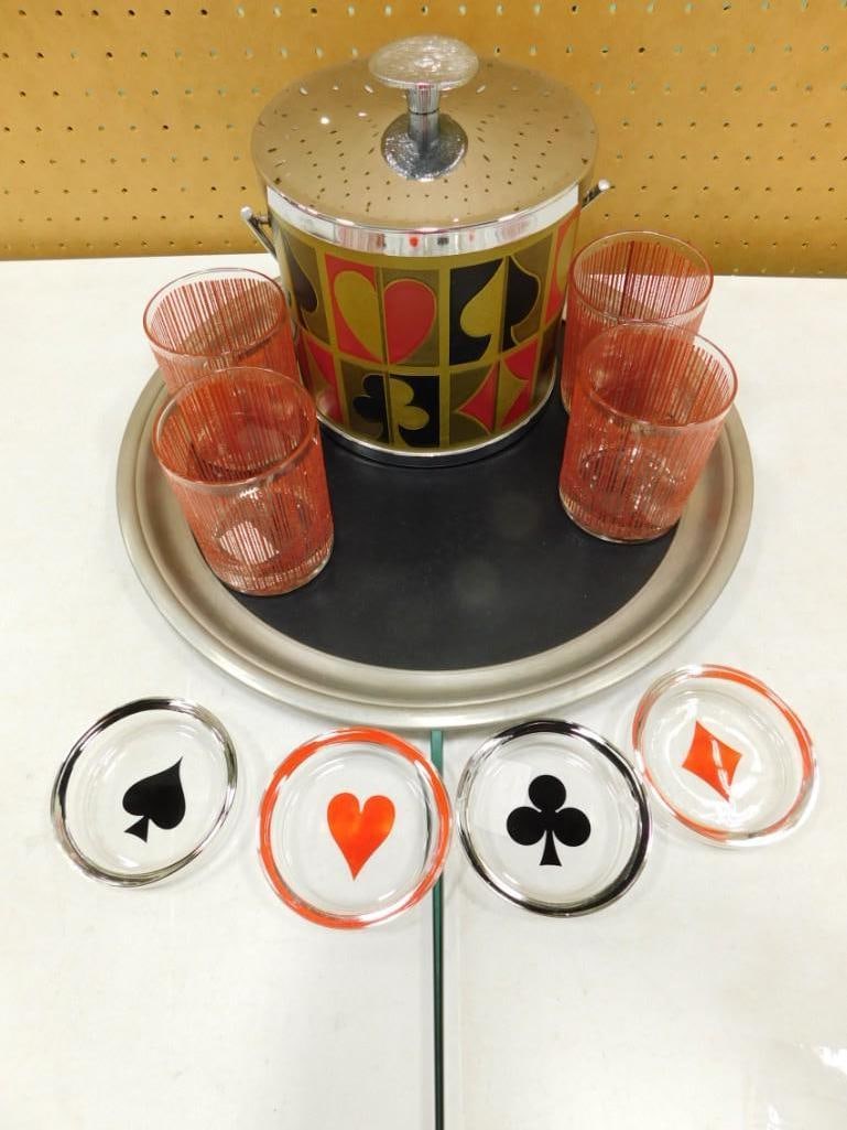 MCM Bar Set Poker Themed (1 of 4)
