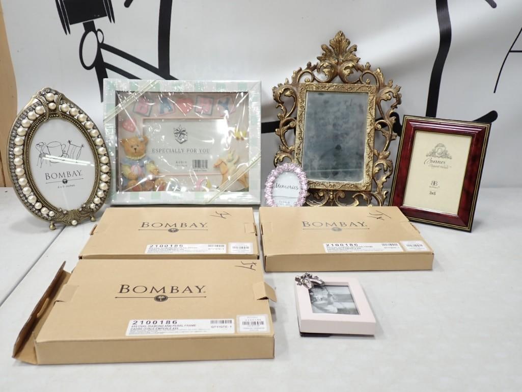 picture frames: picture frames