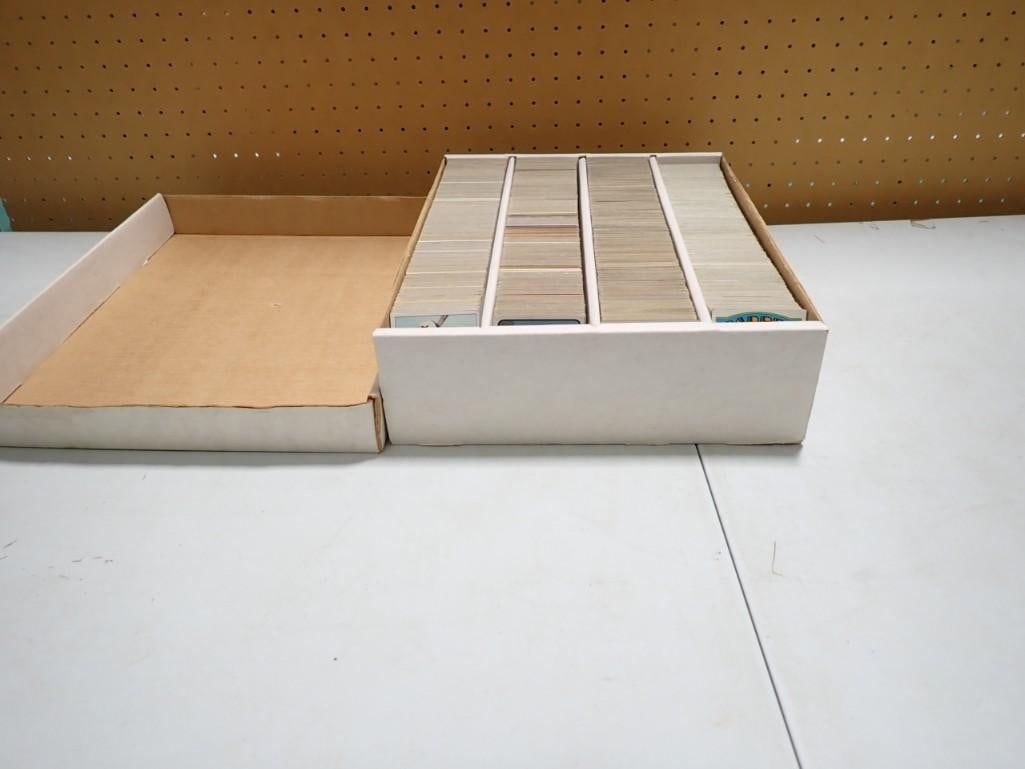 Large Flat full of Vintage Baseball Cards (1 of 4)