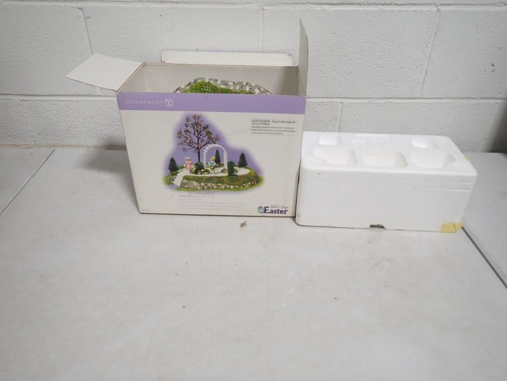 Department 56 Snow Village Easter - Easter Egg Hunt - with box (1 of 4)