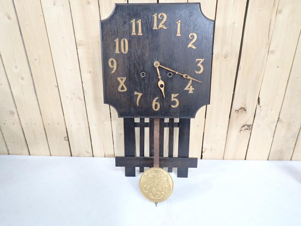 Vintage Wall Clock with Pendulum (1 of 8)