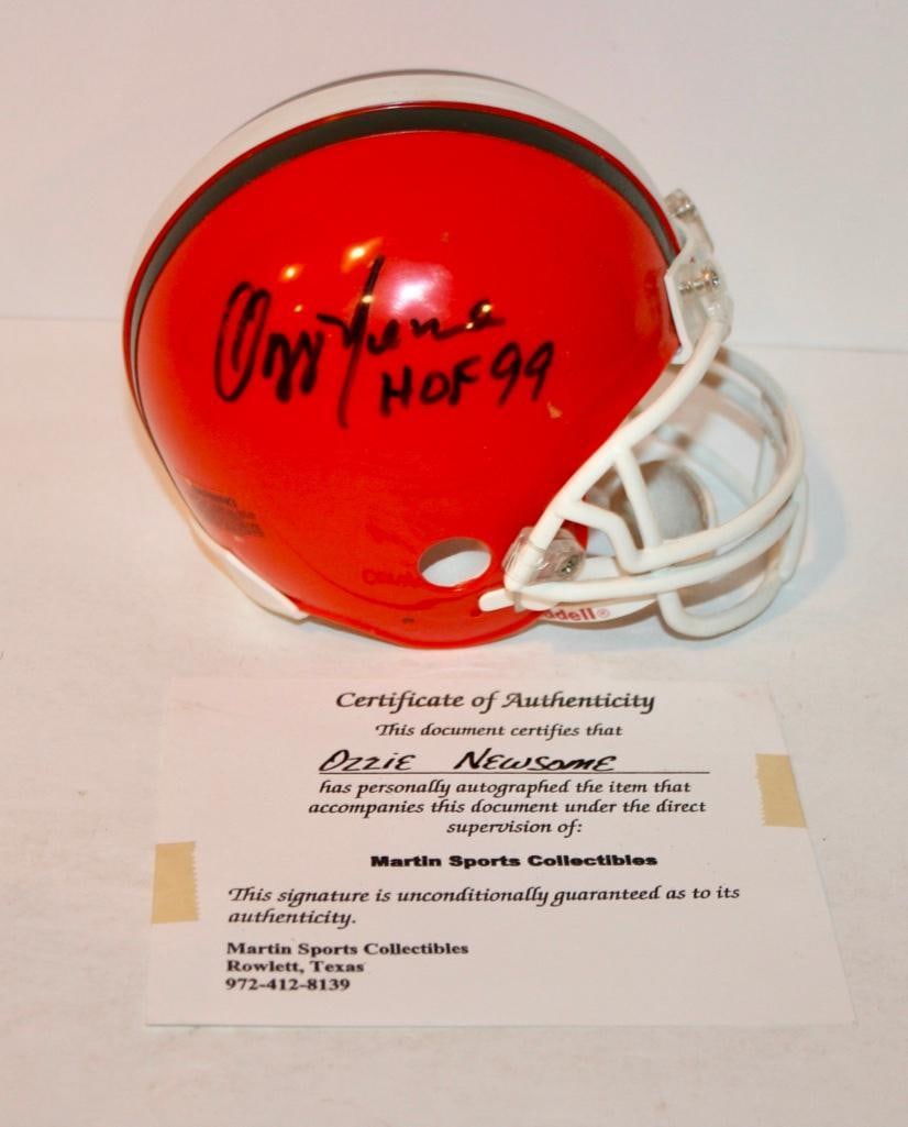 Browns Ozzie Newsome "HOF 99" Signed Mini Helmet With COA (1 of 6)