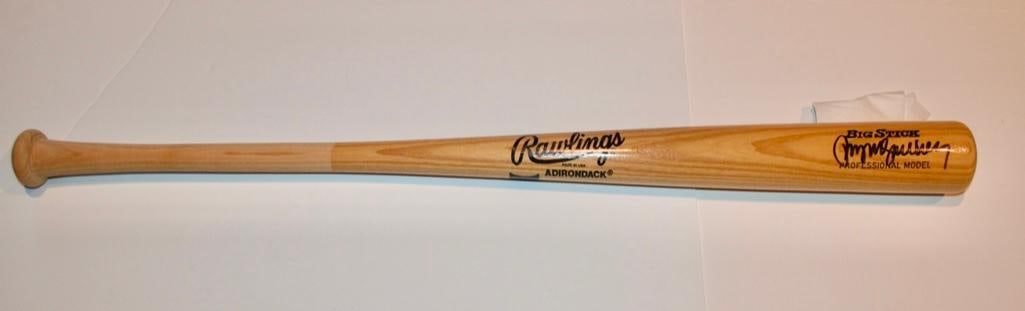 Cubs Ryne Sandberg Signed Bat (1 of 4)
