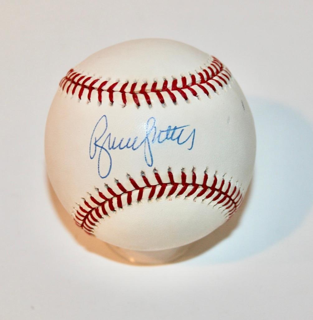 Bruce Sutter Signed Baseball With Auction House LOA: Bruce Sutter Signed Baseball With Auction House LOA The auction house LOA does have a photo match to the ball.