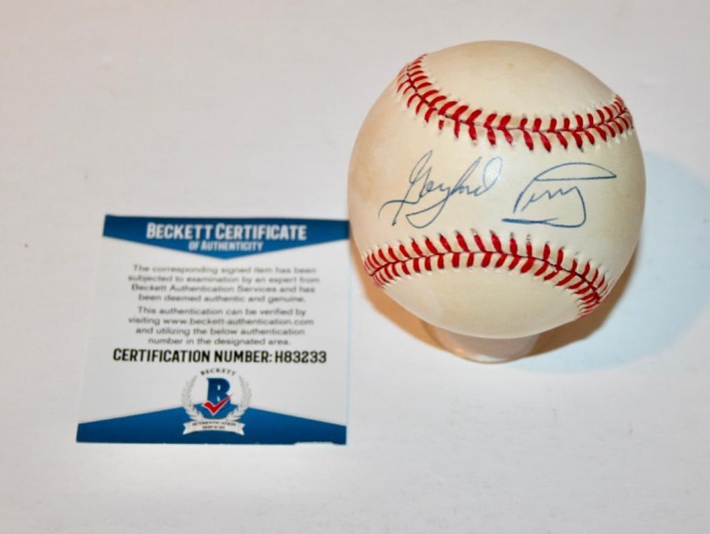 Gaylord Perry Signed Baseball With Beckett COA (1 of 3)