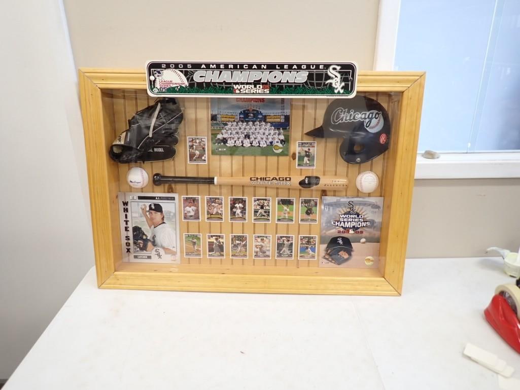 White Sox Framed Display 2005 World Series incl Cards, Glove , Mini Bat, etc 40"x28" (1 of 7)
