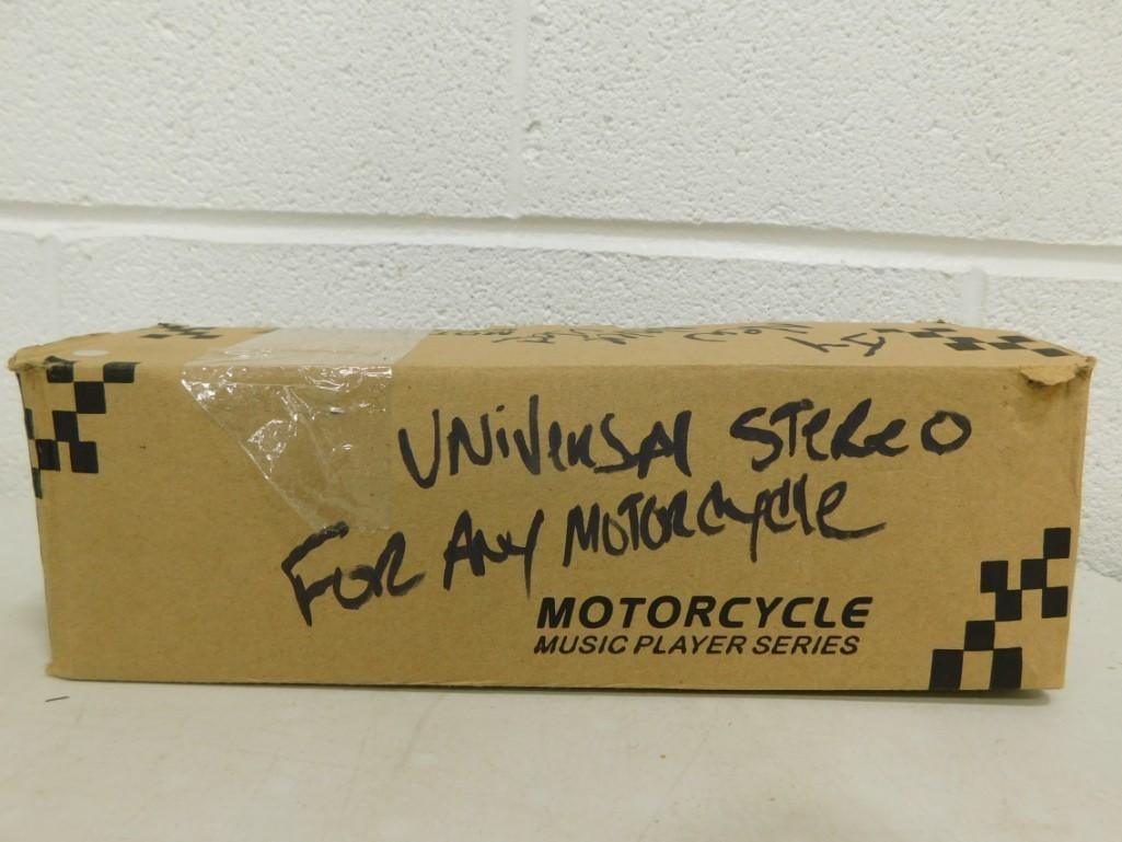 Universal Stereo for Any Motorcycle New in Open Box (1 of 7)