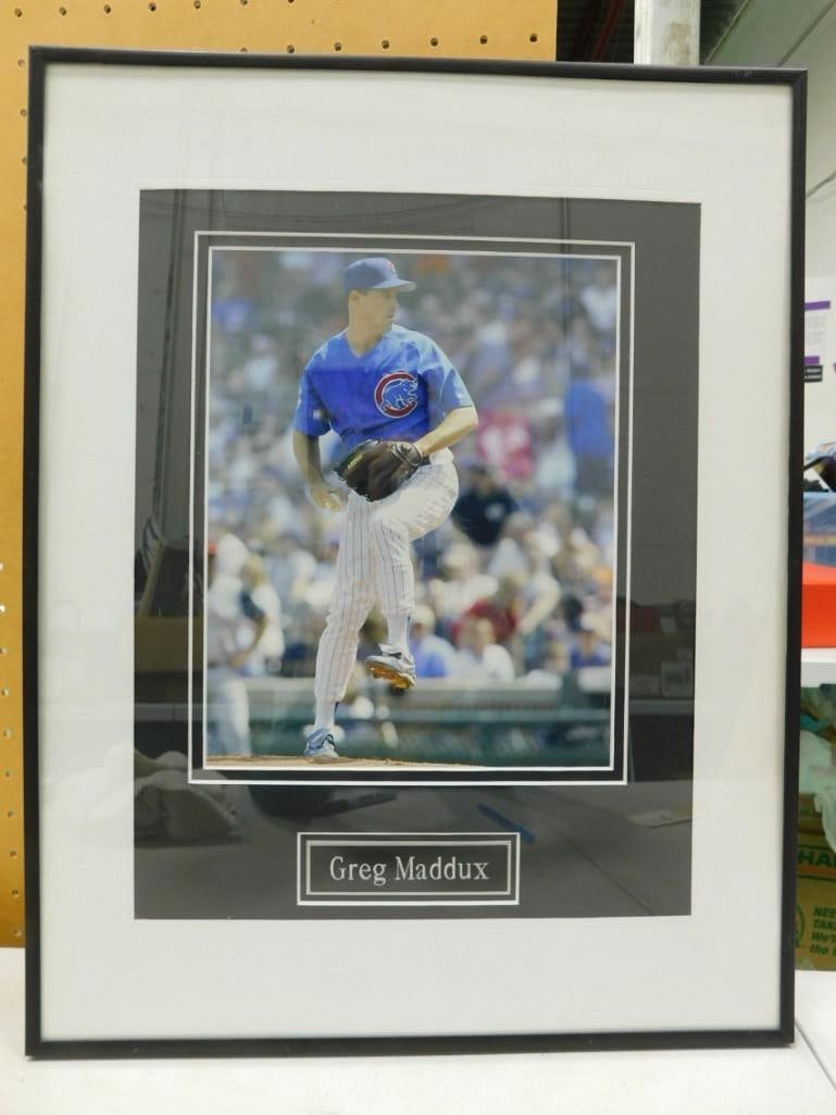 Framed Greg Maddux Photo Print 18" x 14": Framed Greg Maddux Photo Print 18" x 14"