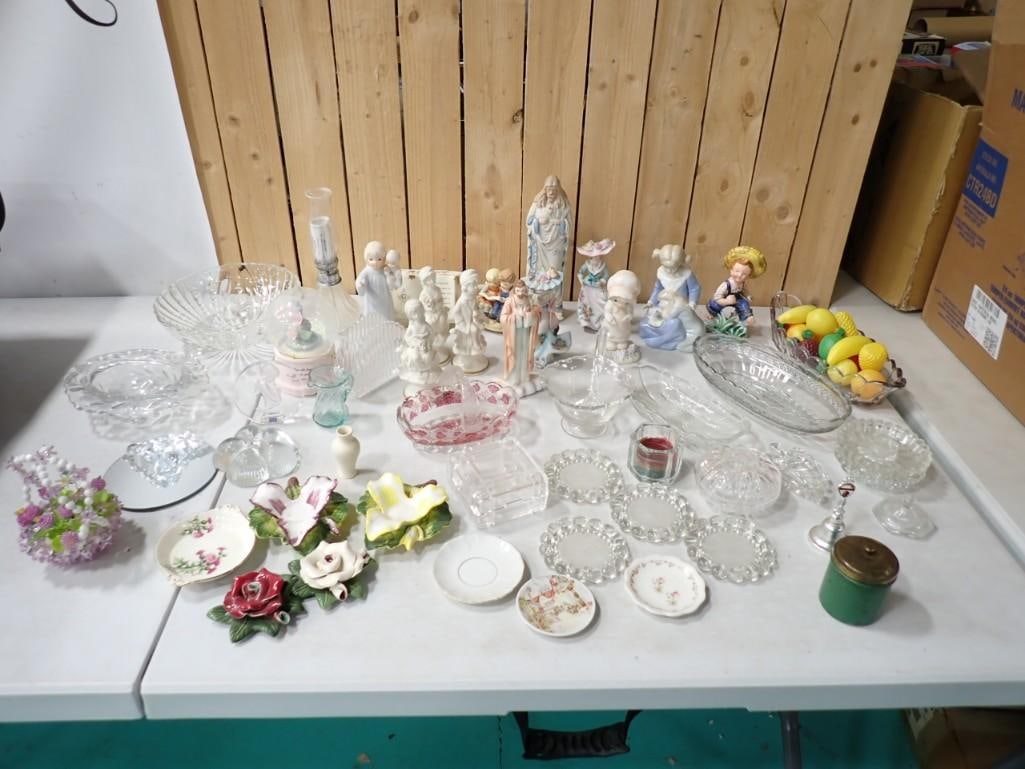 Figurines / Glassware / Ceramics lot.  Lots of goodies here! (1 of 7)