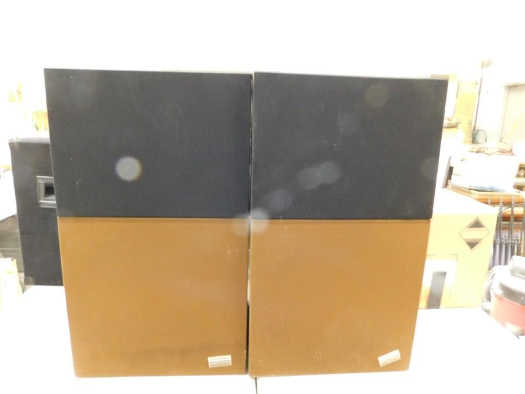 Pair ofg Pioneer Model CS-R700 Speakers (1 of 5)