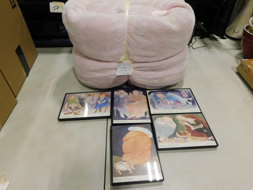 5 small quirky framed prints and a Simply Shabby Chic Fleece blanket (1 of 5)