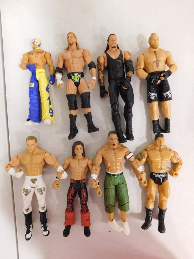 8 WWE / WWF Elite Wrestlers incl Undertaker, Batista, Shawn Michaels, etc Action Figures (1 of 4)