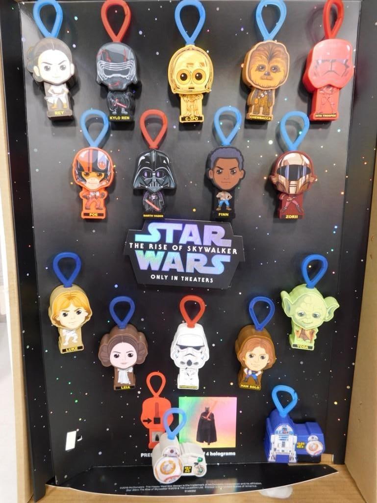 Star Wars The Rise of Skywalker Happy Meal Toys Store Display Full Set of 16 (1 of 4)