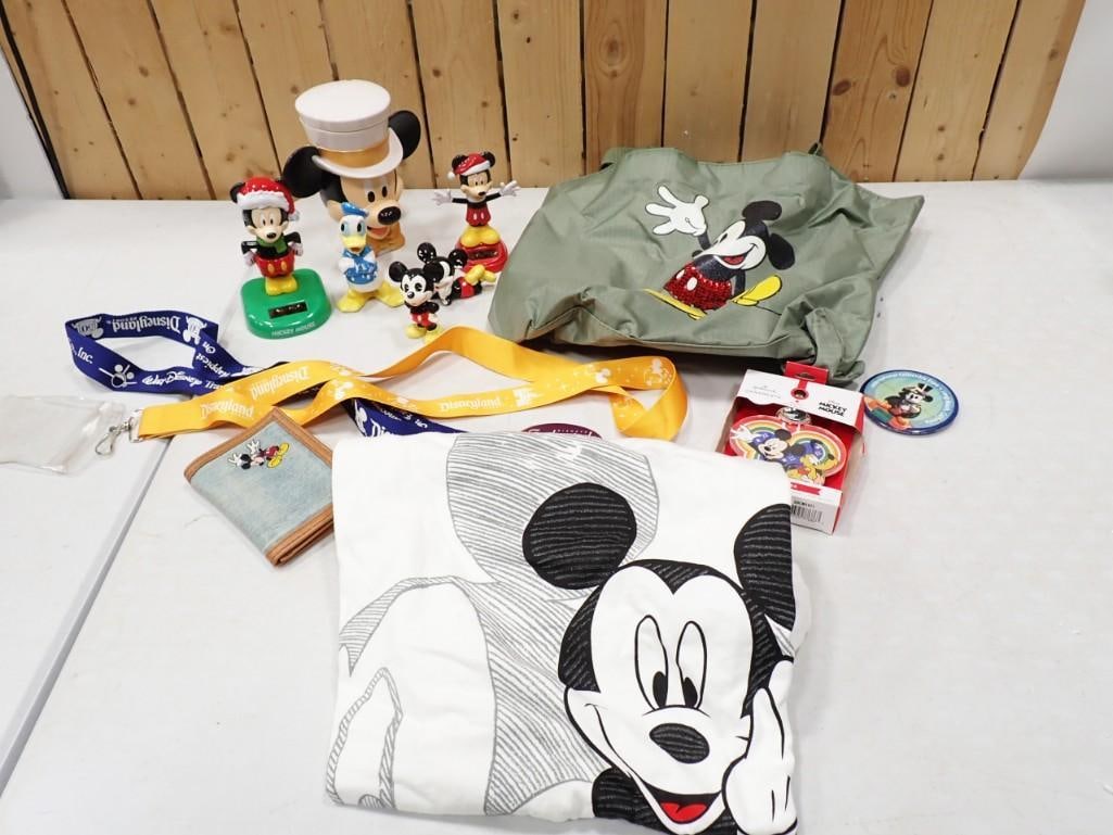 Disney Lot incl Shirt, Bag, Figures, Mug, etc (1 of 9)
