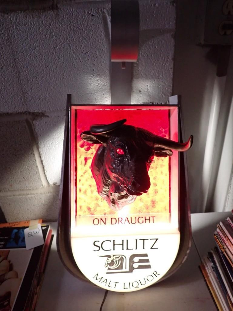 Vintage Schlitz Malt Liquor Lighted Beer Sign Works (1 of 8)