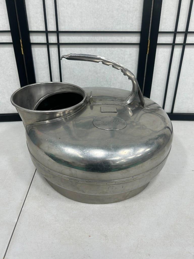 Vintage Surge Bucket Milker Milking Machine Part Dairy Farming (1 of 3)