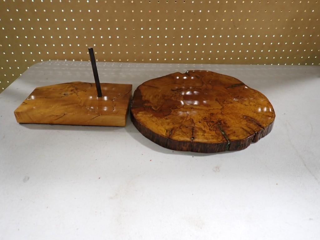 Lot of 2 Wooden pieces - lacquered Centerpiece, and pen/pencil holder (1 of 5)