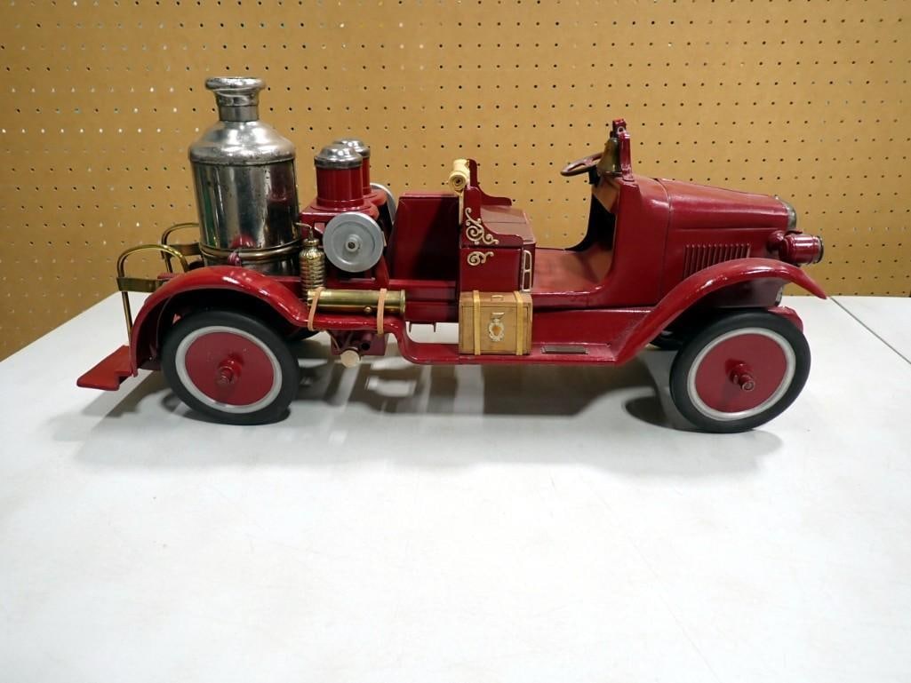 Antique Buddy L 205 Pumper Fire Truck 24" (1 of 7)