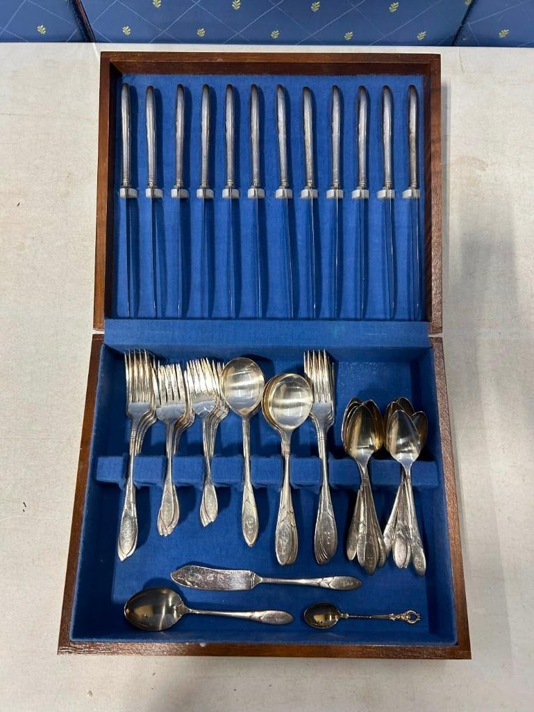 Community Silver Plated Flatware Set in a Wood Box (1 of 9)