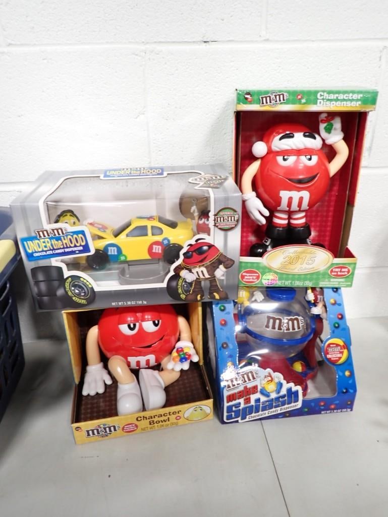 4 M&Ms Candy Dispensers New in Package (1 of 7)