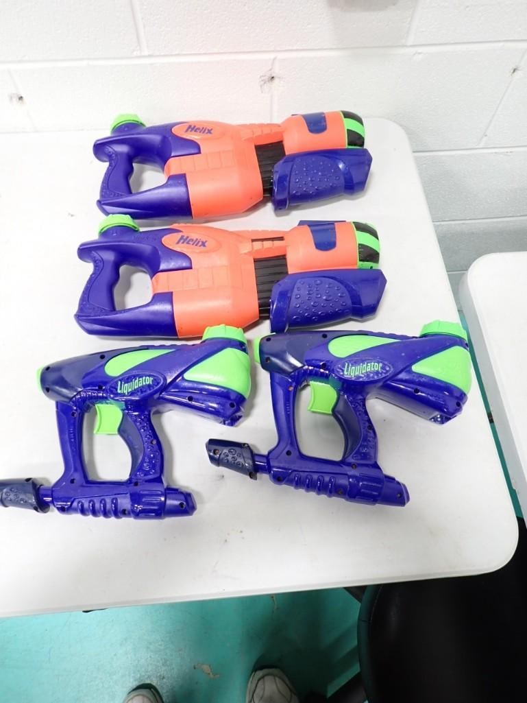 Water Pistols / Squirt Guns - Helix Liquidator: Water Pistols / Squirt Guns - Helix Liquidator They work. Summer is just around the corner!