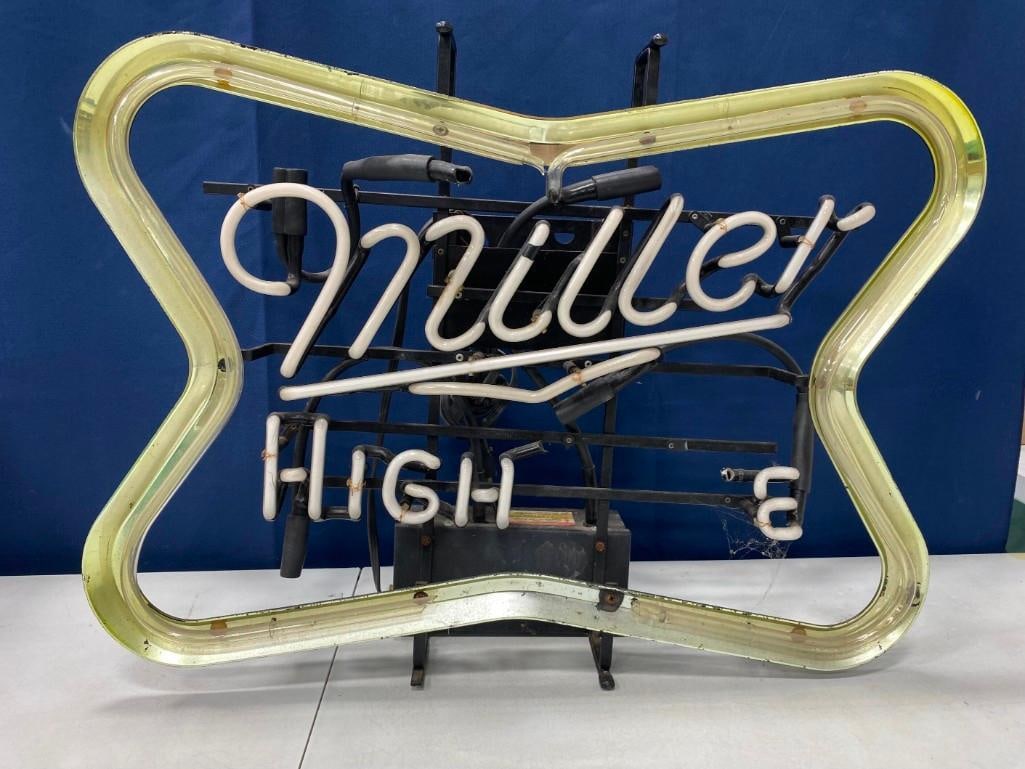 Miller High Life Beer Neon Sign Damaged (1 of 2)
