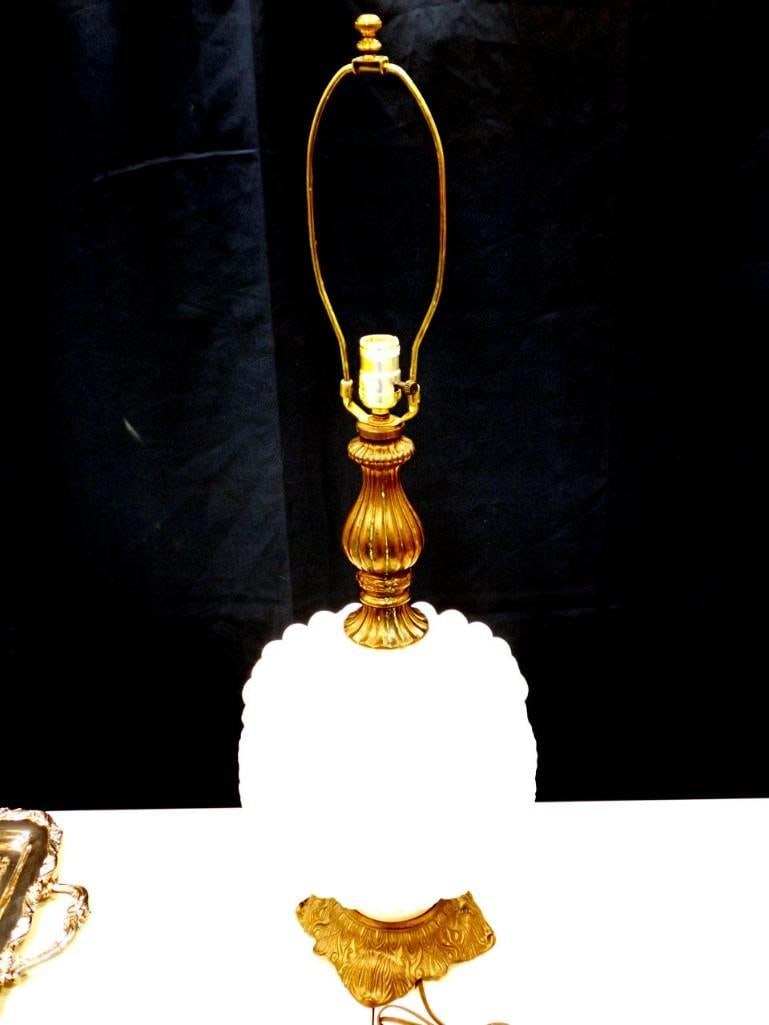 Vintage Opalescent Glass and Brass lamp: Vintage Opalescent Glass and Brass lamp