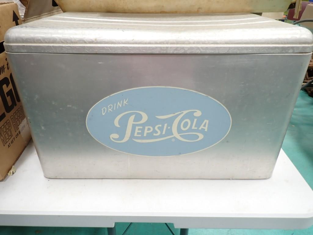 Vintage Pepsi Cola Metal Cooler (1 of 5)