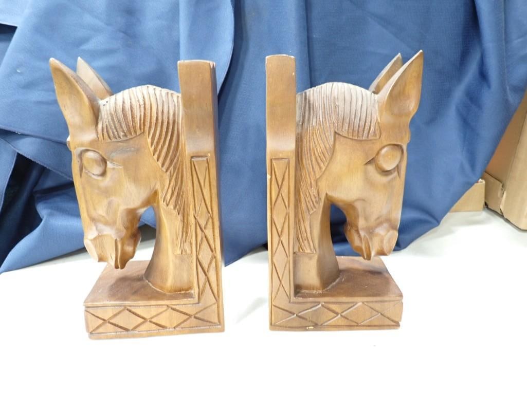 Carved Wood Horse Head Book Ends: Carved Wood Horse Head Book Ends