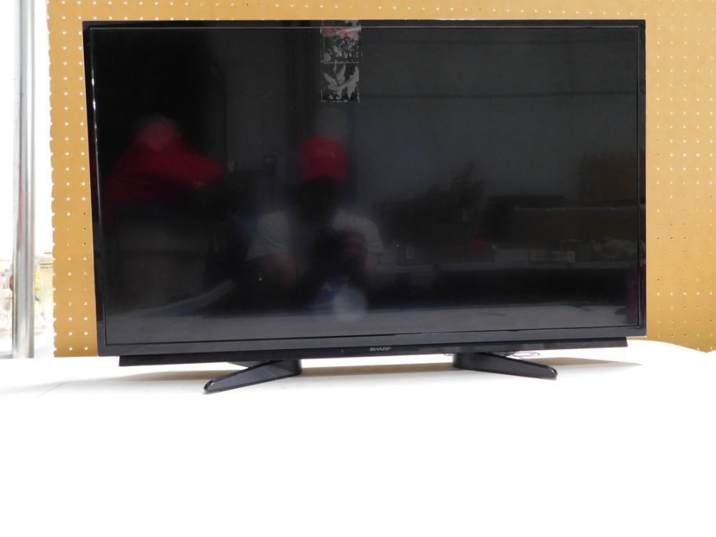 32" Best Buy LCD TV Model LC-32LB370U (1 of 8)