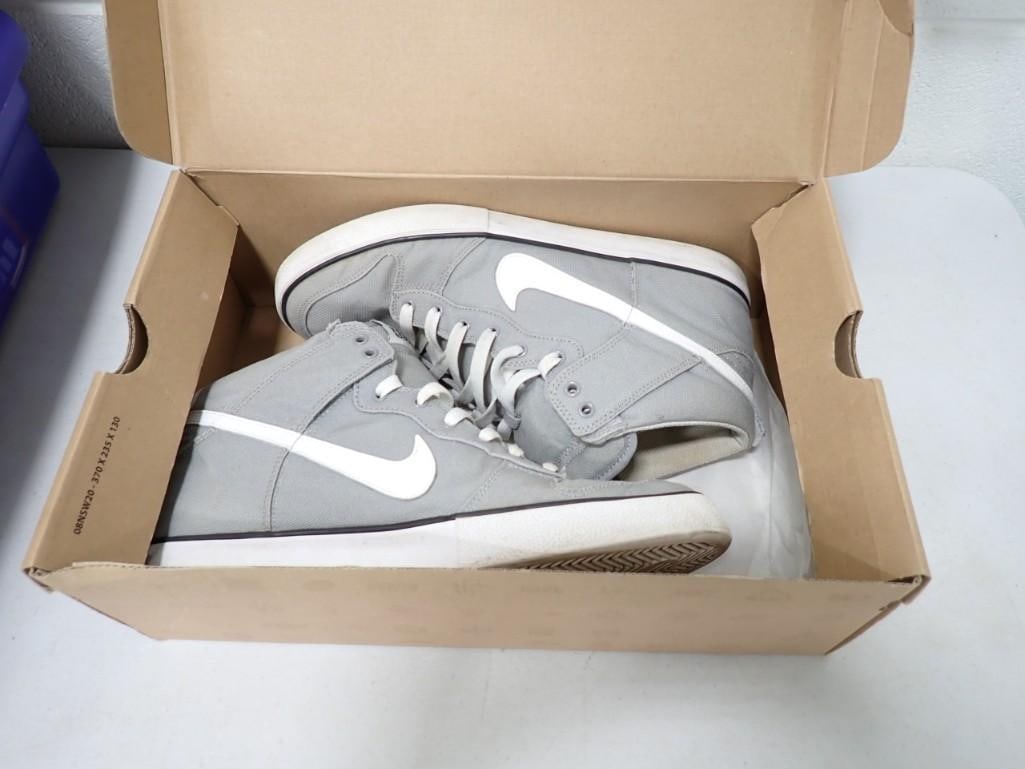 Two Pairs of Shoes including Nike Dunk High AC Size 12 and Lugz size 12 M (1 of 19)