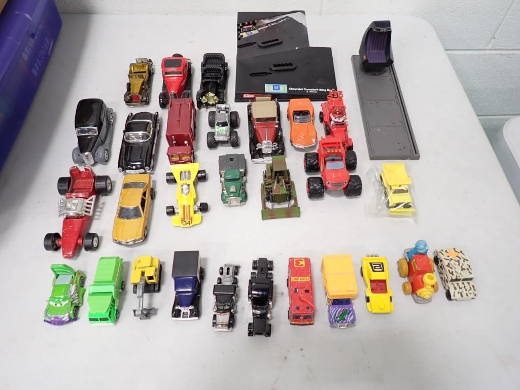 Assorted Toy Cars Lot including Matchbox and Hot Wheels and some larger cars: Assorted Toy Cars Lot including Matchbox and Hot Wheels and some larger cars
