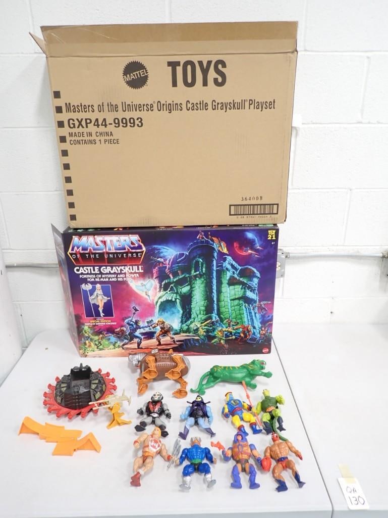 He-Man Masters of the Universe MOTU Castle Grayskull with Box, plus some action Figures: He-Man Masters of the Universe MOTU Castle Grayskull with Box, plus some action Figures. The Castle is newer, but the figures look to be from the 1980's. Missing sorceress