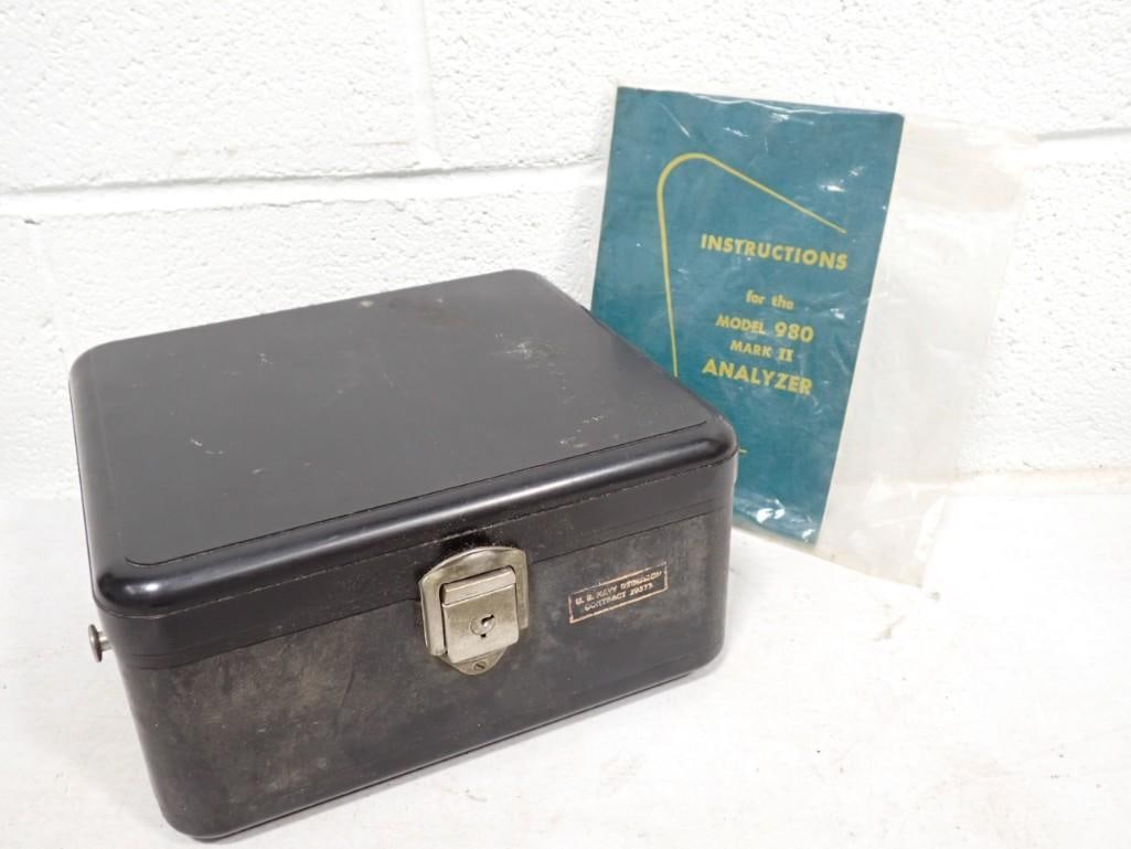 Weston DC Ampmeter Model 662 from the US Navy (1 of 14)