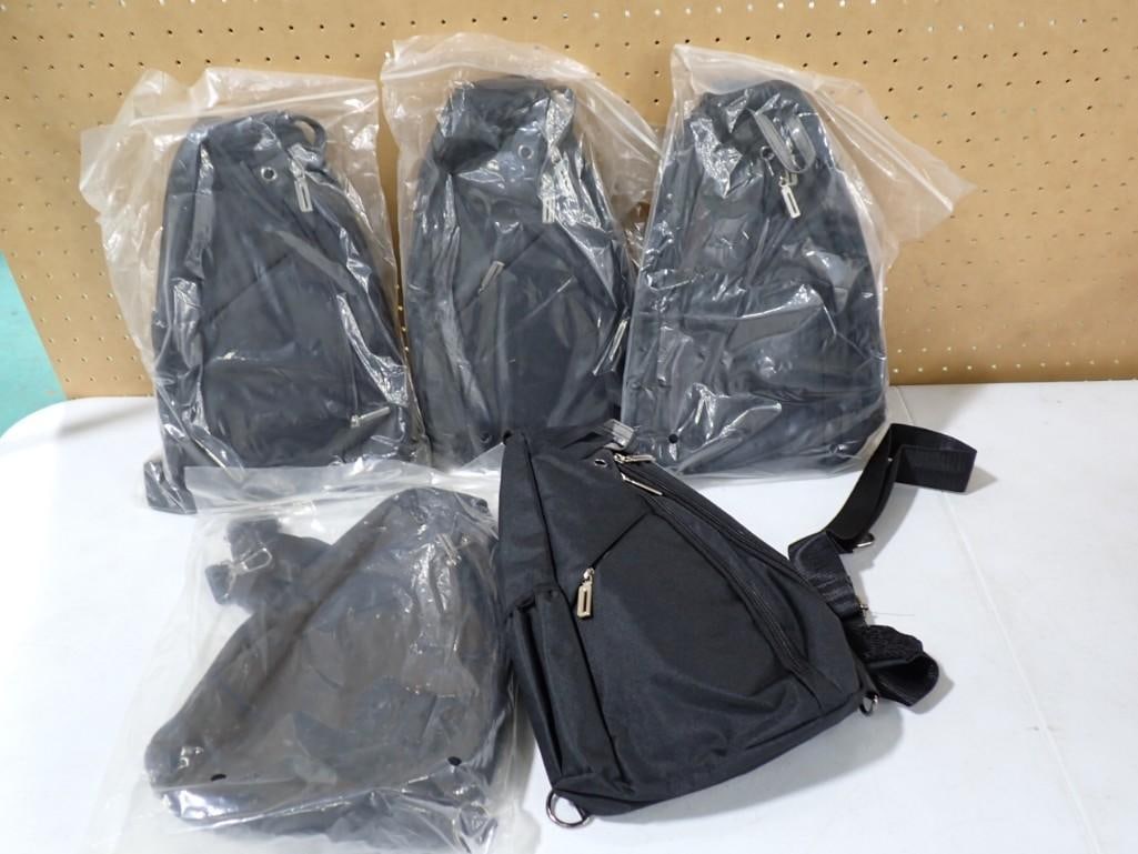 Lot of 5 Backpacks Never Used: Lot of 5 Backpacks Never Used