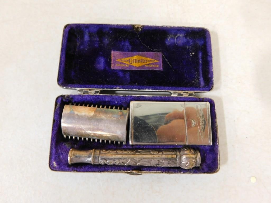 Vintage or Antique Gillette Safety Razor Pocket Edition: Vintage or Antique Gillette Safety Razor Pocket Edition