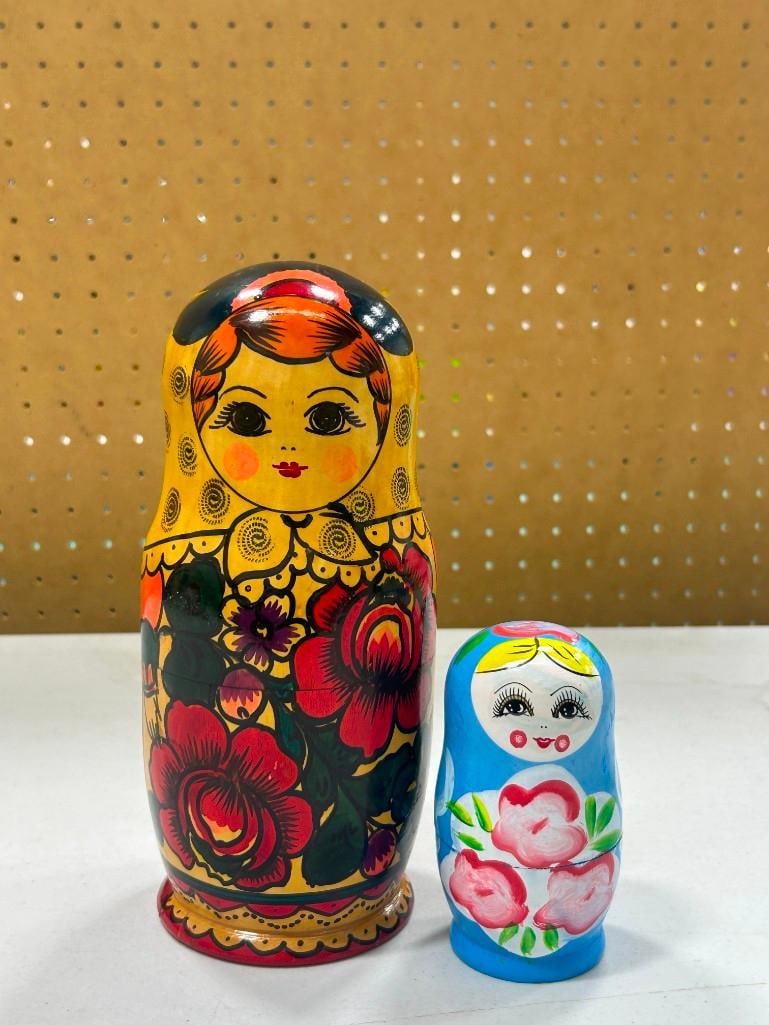 Pair of Wooden Russian Nesting Dolls: Pair of Wooden Russian Nesting Dolls