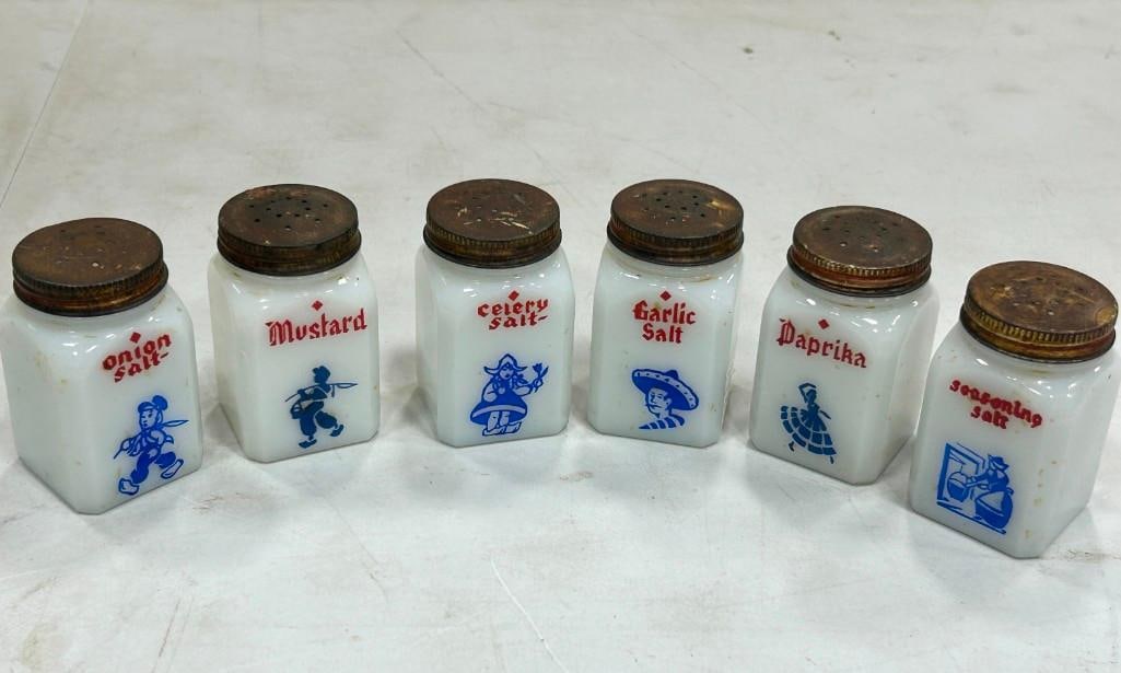 Vintage Fire King Oval Casserole Blue Cornflower, Vtg Federal Glass Loaf Pan Blue Friendship Bud (1 of 10)