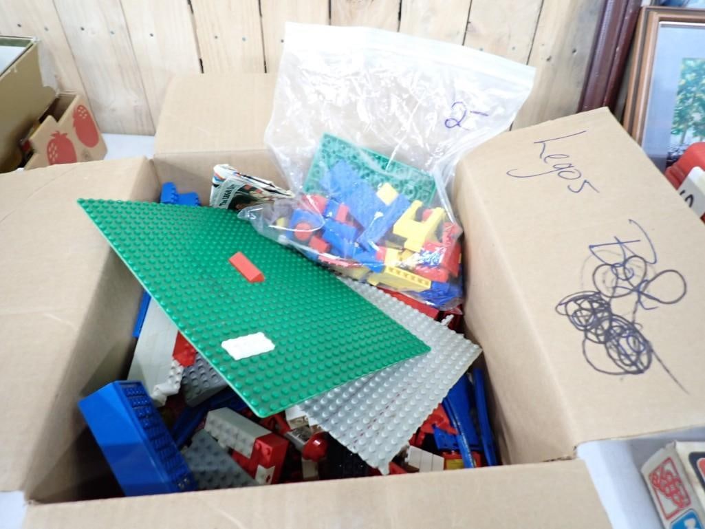 Lot of Lego Building Toys (1 of 3)