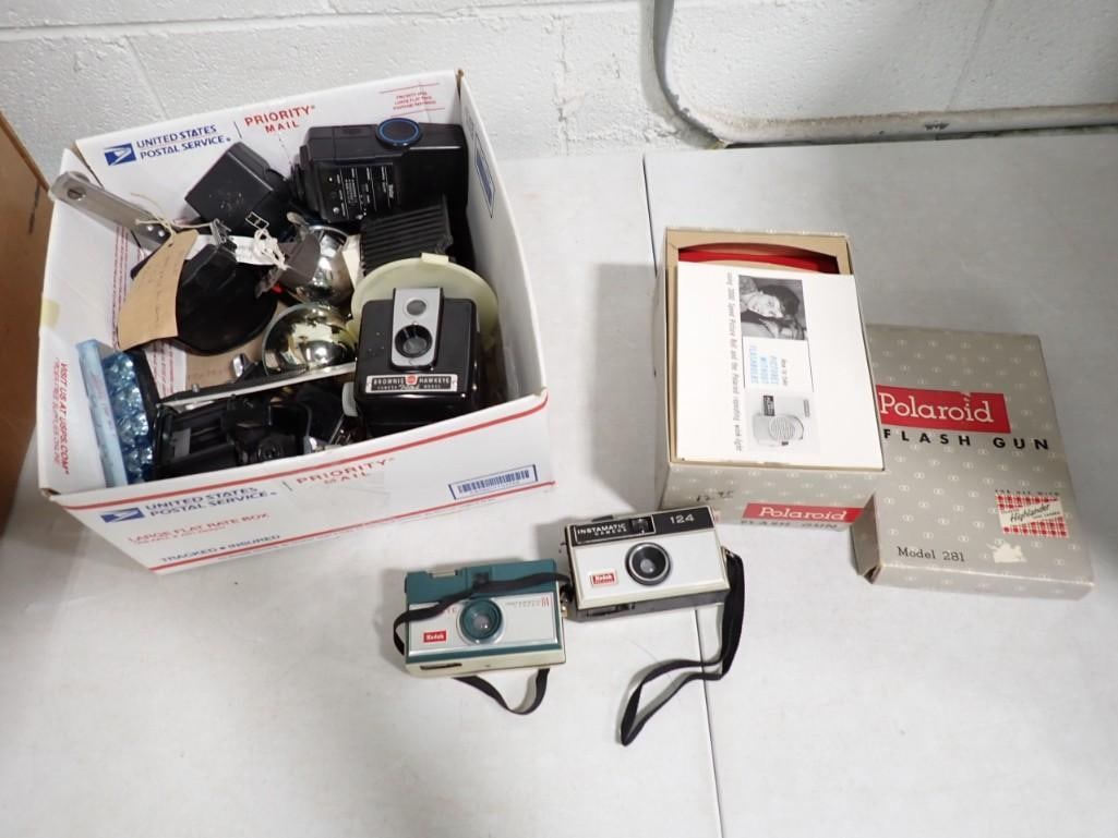 Photography Lot incl Cameras, Accessories, etc (1 of 6)