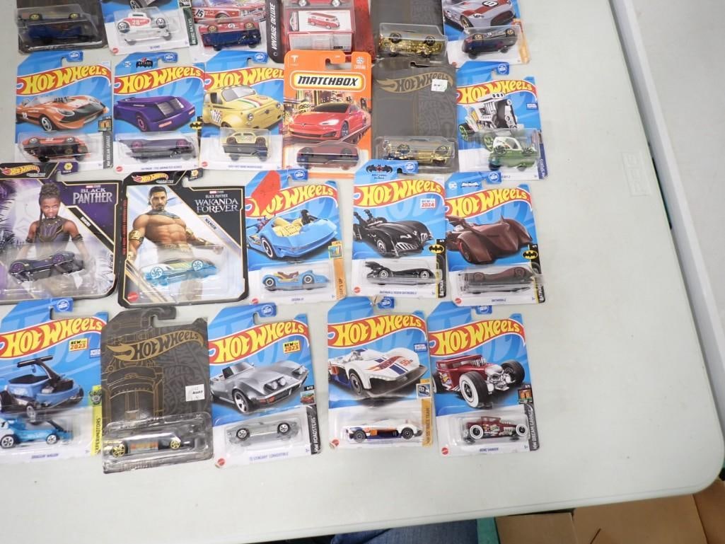 21 Hot Wheels and 1 Matchbox Cars and Vehicles New in Package (1 of 9)