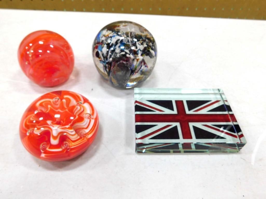 4 Art Glass Paperweights (1 of 6)