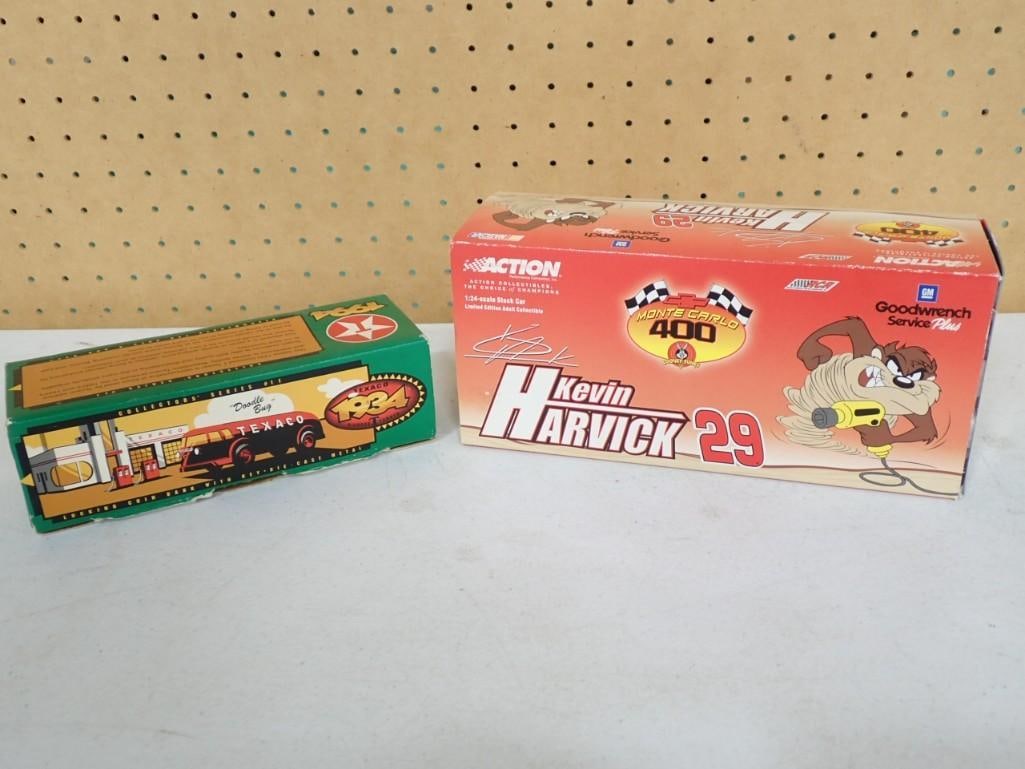 Ertl Texaco 1934 Diamond T Tanker Model Truck Bank with Original Box and GM Dealers 1:24 Scale Stock (1 of 11)