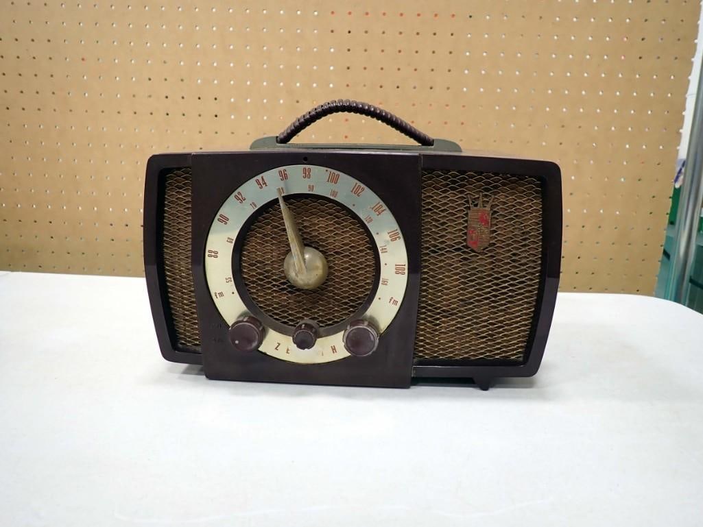 Vintage Zenith Tube Radio: Vintage Zenith Tube Radio - when plugged in and turned on, a light turns on, but doesn't seem to make any noise.