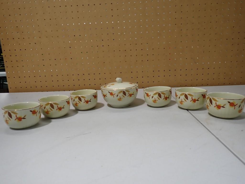 Hall's Superior Bowls including a covered Bowl (1 of 10)