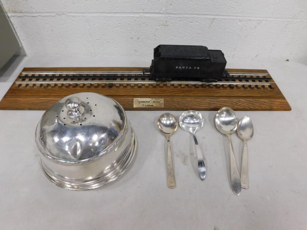 Vintage Locomotive / Train Burlington Route Dining Car Items: Vintage Locomotive / Train Burlington Route Dining Car Items and Lionel Congressional Special